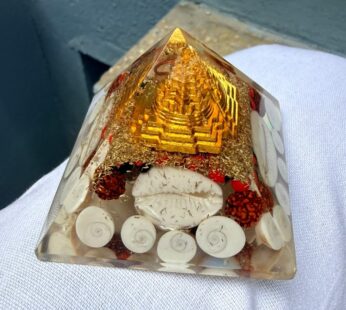 वास्‍तु पिरामिड